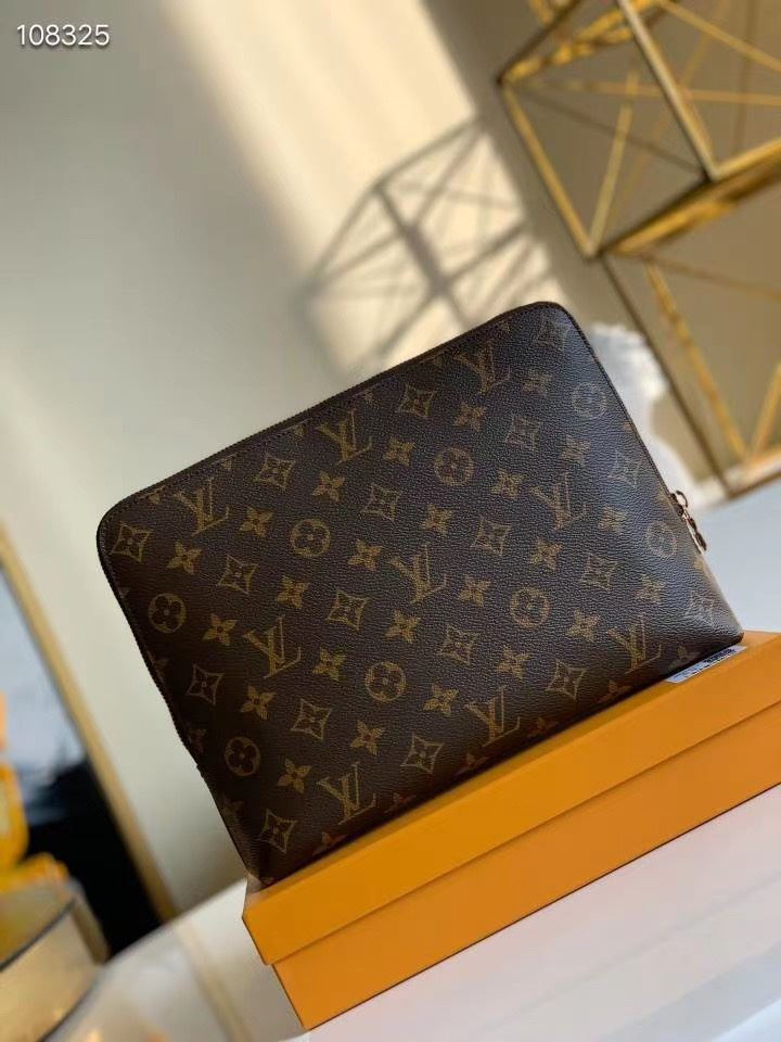 LV Clutch Bags